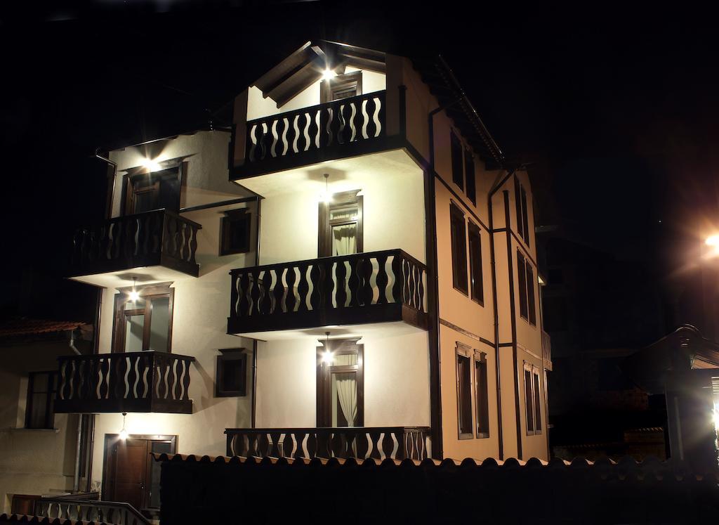 Topalovi Guest House Slatograd Exterior foto