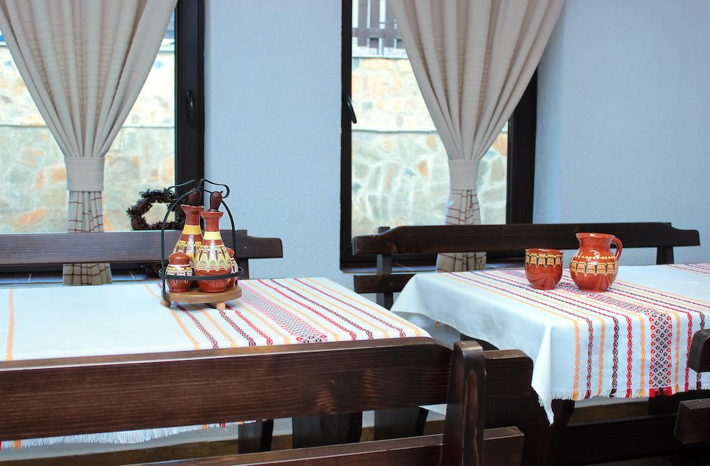 Topalovi Guest House Slatograd Exterior foto