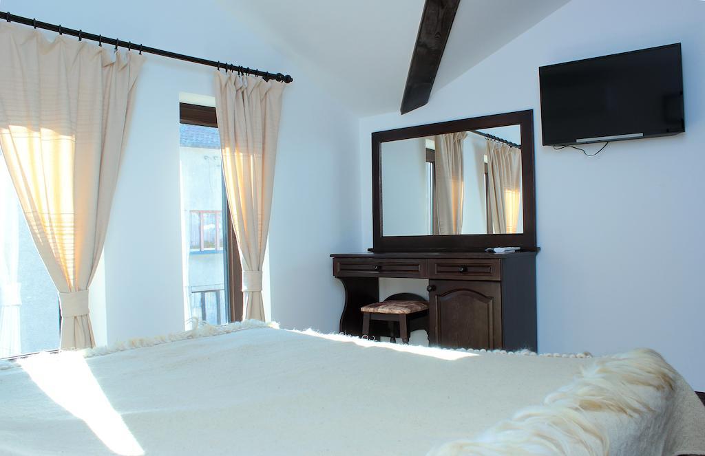 Topalovi Guest House Slatograd Exterior foto