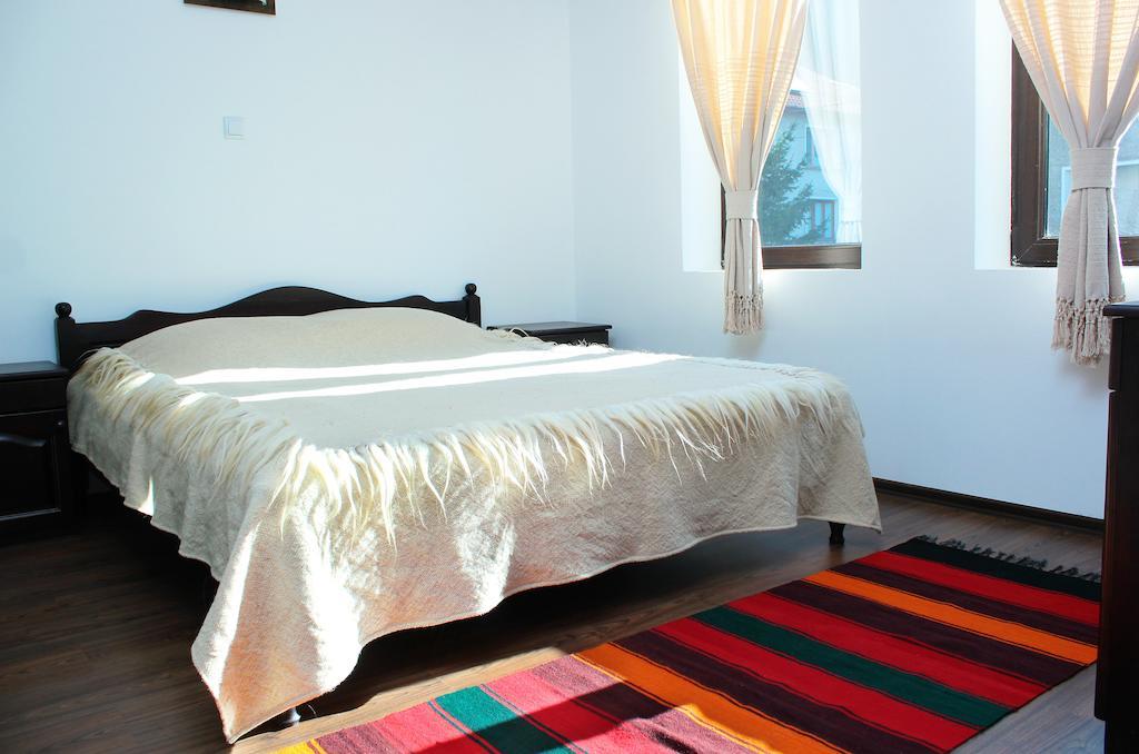 Topalovi Guest House Slatograd Zimmer foto